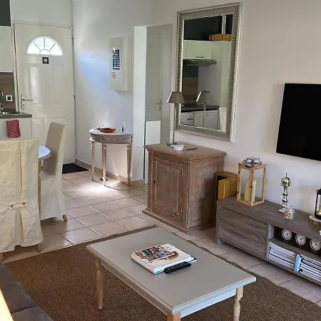 Lm住宅酒店 圣特罗佩